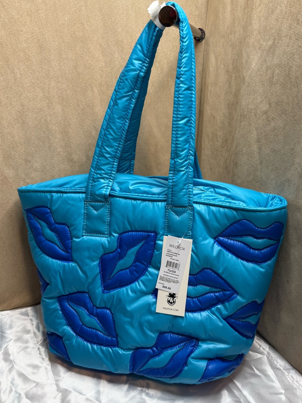 NWT Wildfox Blue Puffy Lips Tote Bag Quilted Shoulder Bag Zip Top-small flaw